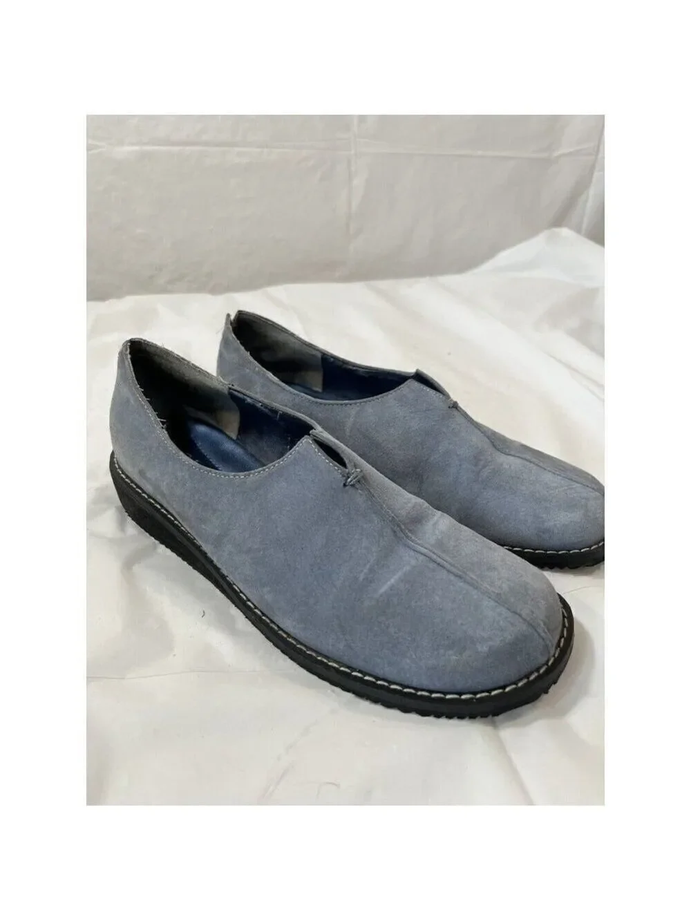 Bijou suede Slip on shoe loafer size 6 M